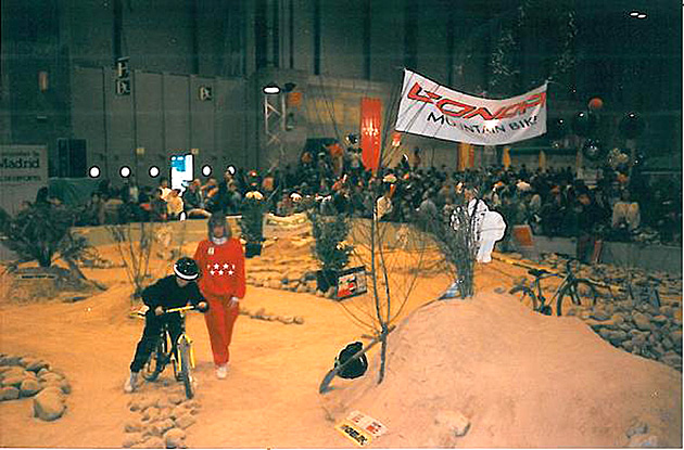 Kyk Motoro octras actividades