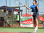 Tenis Robledo 08. Martín Zazo fondo. Foto de Mari Carmen Oteros y GYB